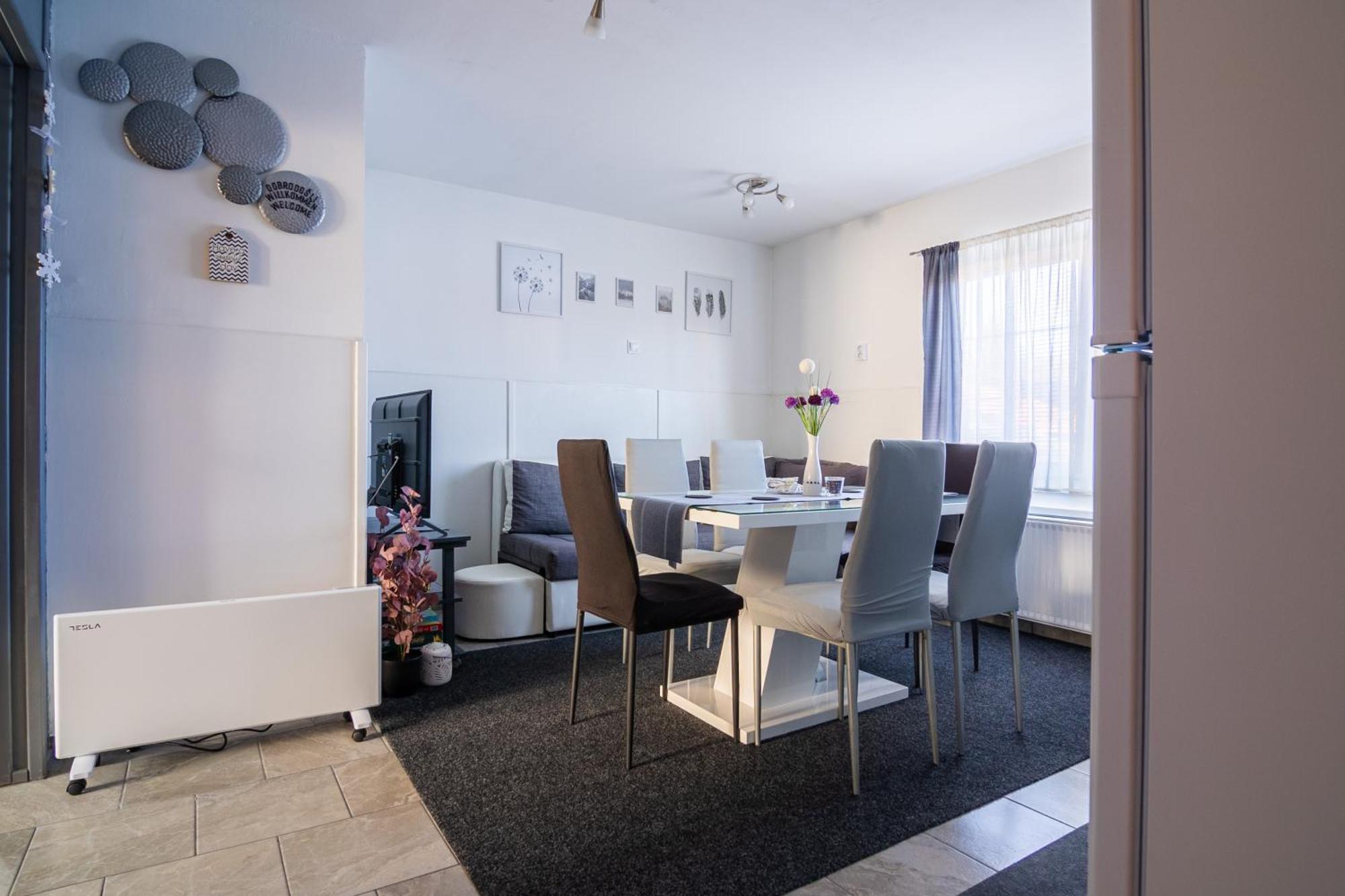 Apartma Ella Lovrenc na Pohorju Exterior photo